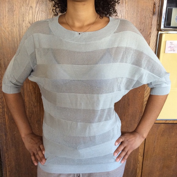 NWOT 🌬 Knit Sweater Top - Picture 1 of 4